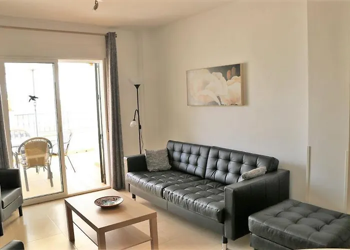 Casa Kasander, Two Bedroom Near With Pool דירה *