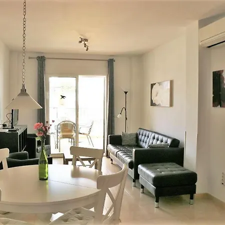 Casa Kasander, Two Bedroom Near With Pool Apartment