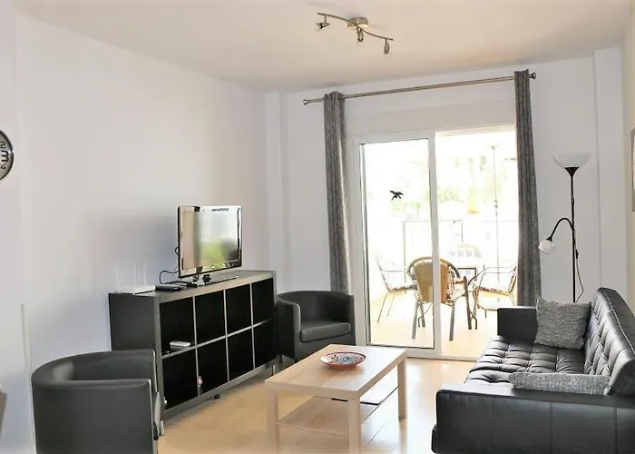Apartament Casa Kasander, Two Bedroom Near With Pool