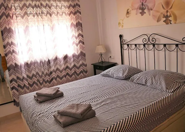 Casa Kasander, Two Bedroom Near With Pool Apartment Nerja