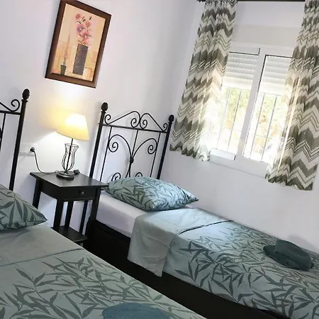 Casa Kasander, Two Bedroom Near With Pool * Nerja